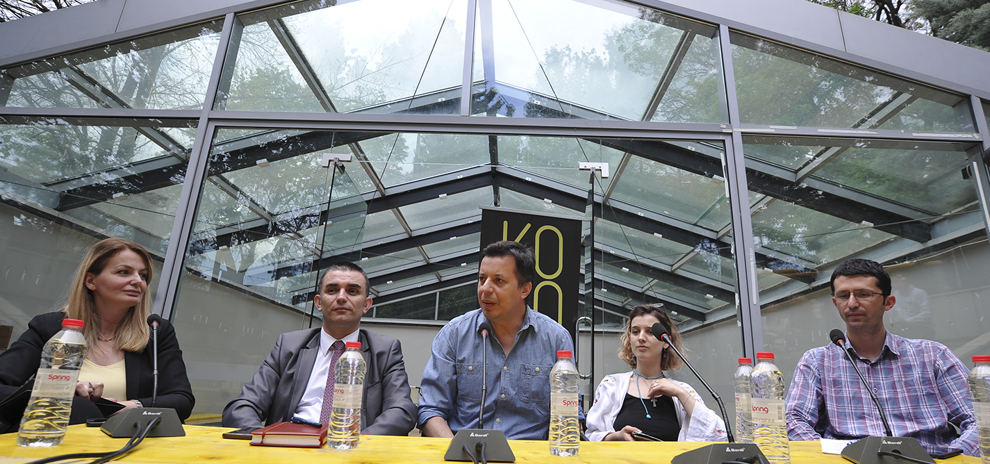 Autorsko pravo, autorsko levo ili nešto sasvim treće?