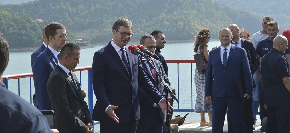 Vučić comes to Kosovo