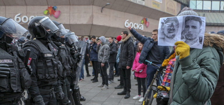 Kush e kontrollon hapësirën publike në Banja Llukë?