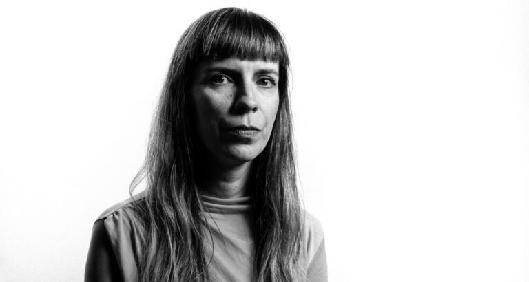 Qena: Nuk e di nëse jam më shumë aktiviste apo artiste