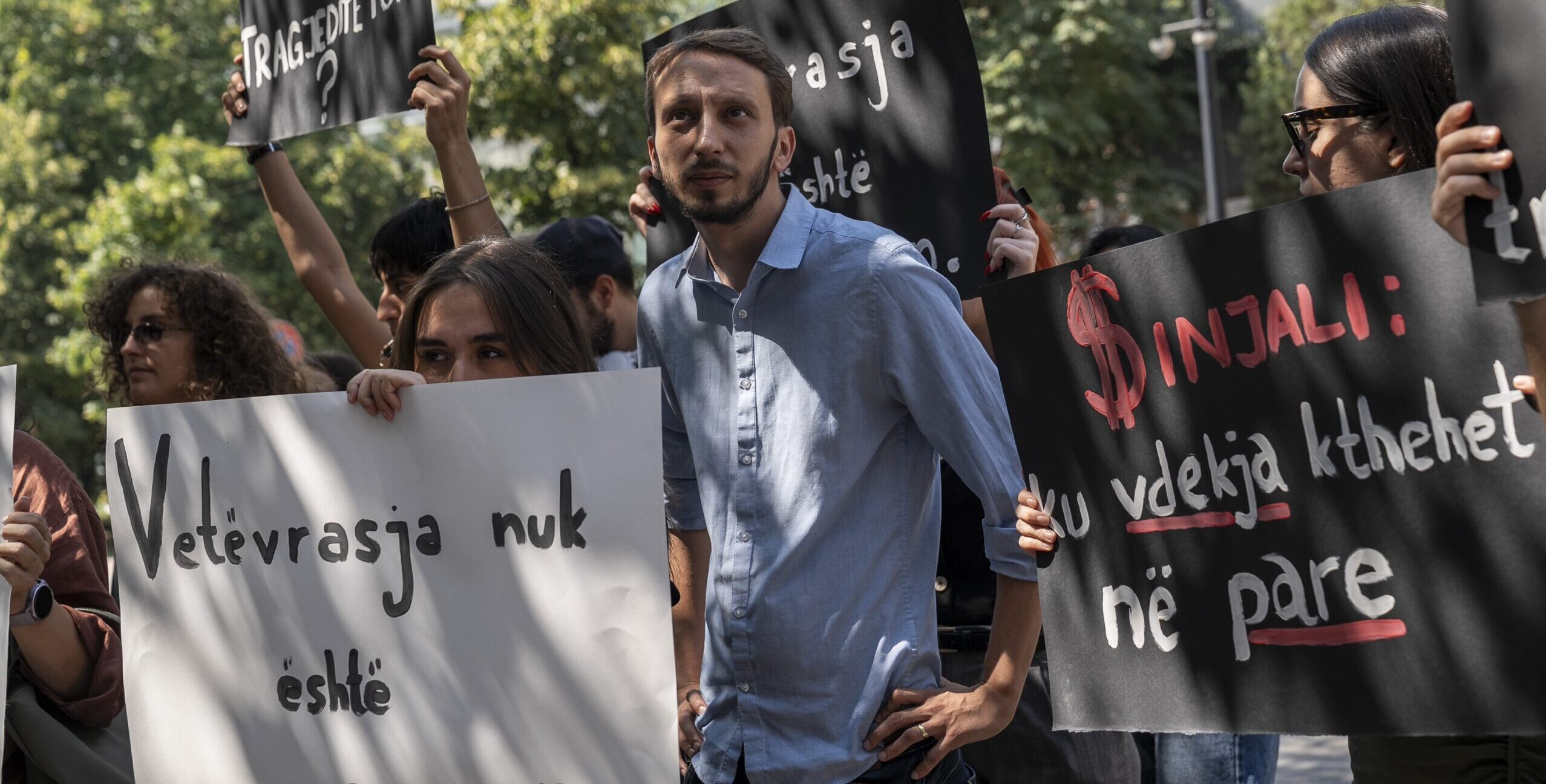 Pse, si gazetare, protestova kundër një mediumi?
